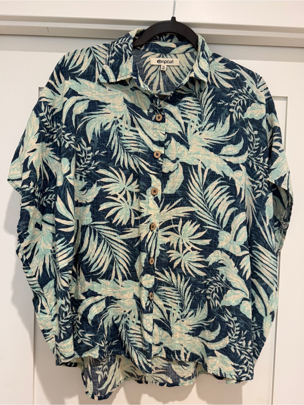 Rip Curl women’s Tropical Print Button-Up Shirt